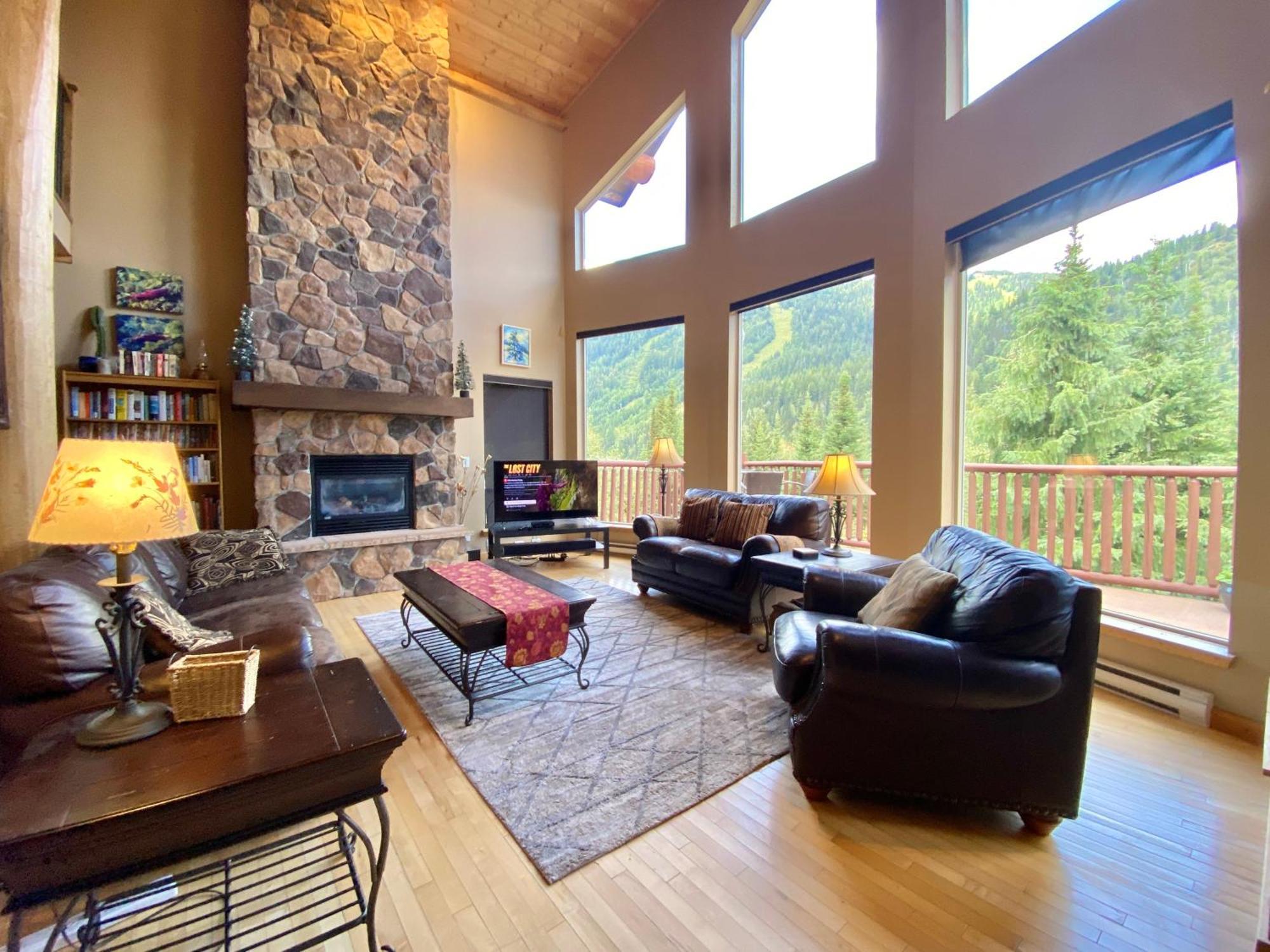 Morrisey Chalet At Sun Peaks Luaran gambar